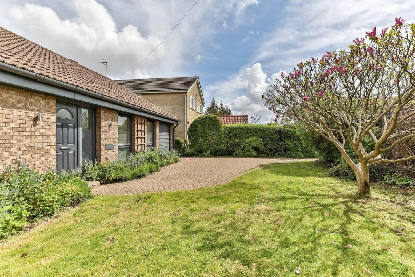 3 Bedroom Bungalow Close To Peak District With Garden Sheffield Ngoại thất bức ảnh