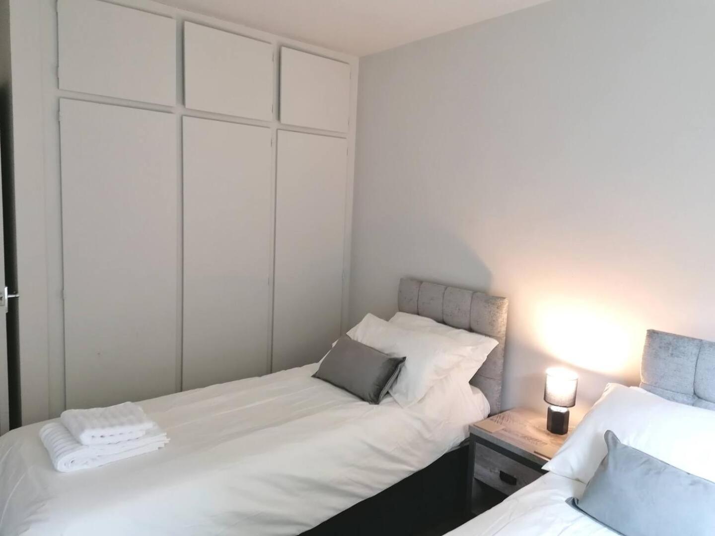 3 Bedroom Bungalow Close To Peak District With Garden Sheffield Ngoại thất bức ảnh