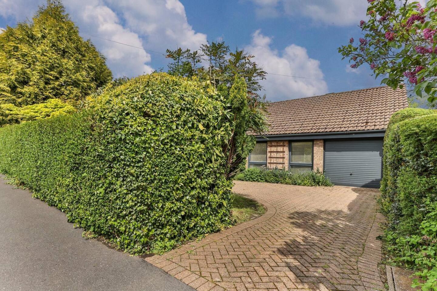 3 Bedroom Bungalow Close To Peak District With Garden Sheffield Ngoại thất bức ảnh