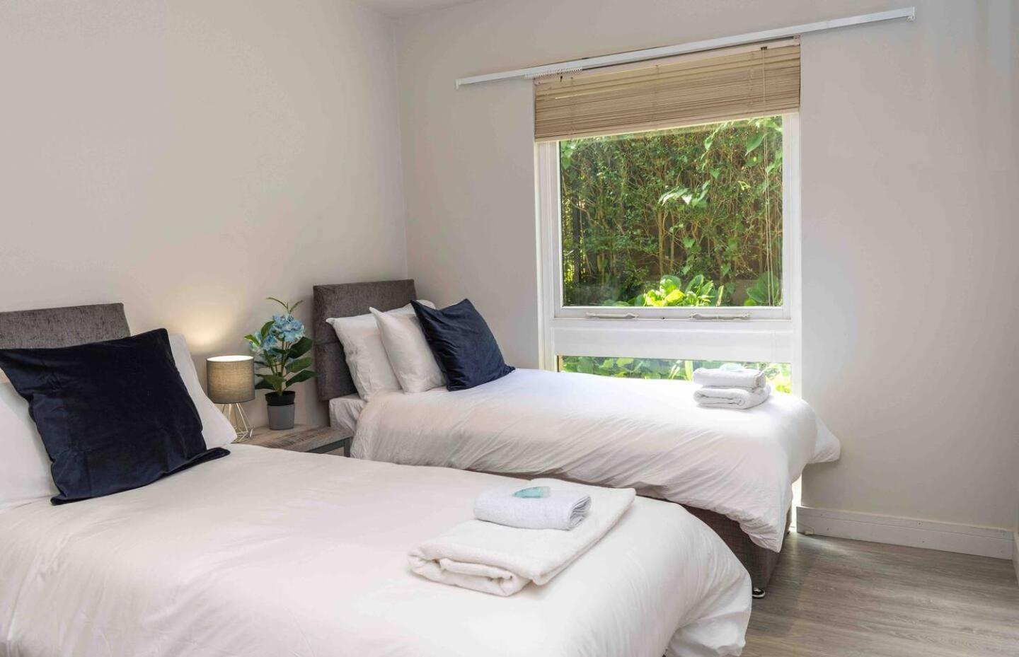 3 Bedroom Bungalow Close To Peak District With Garden Sheffield Ngoại thất bức ảnh